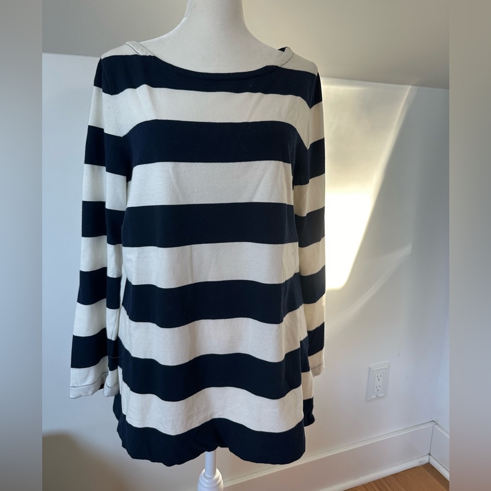 J Crew navy and cream CYA boatneck in medium